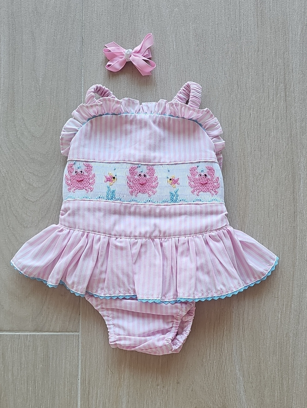 Anavini Pink Crab Smocked Baby One-Piece Bodysuit with Bow
